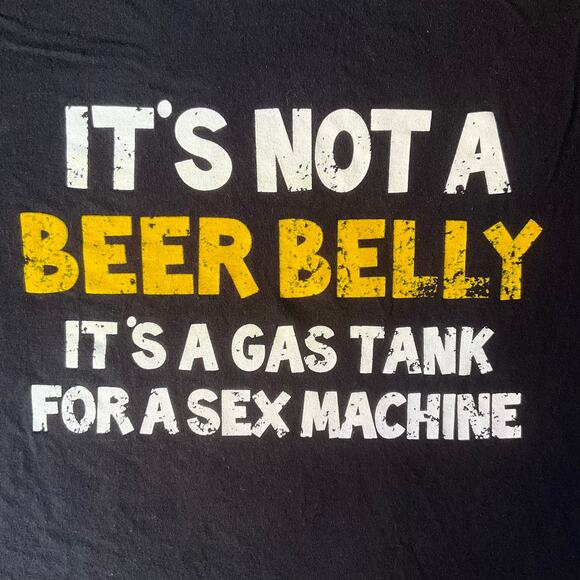 Men’s Short Sleeve T-shirt size L, Black, It’s Not A Beer Belly It’s A Gas Tank - Picture 2 of 7